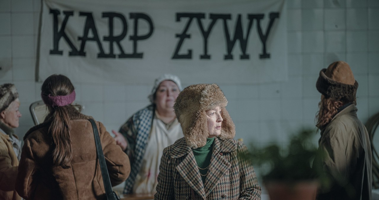 Światowa premiera filmu "Zima pod znakiem Wrony" w reżyserii Kasi Adamik odbędzie się na jubileuszowym 50. Międzynarodowym Festiwalu Filmowym w Toronto. Scenariusz został zainspirowany opowiadaniem Olgi Tokarczuk. W rolach głównych m.in. Zofia Wichłacz i Andrzej Konopka.