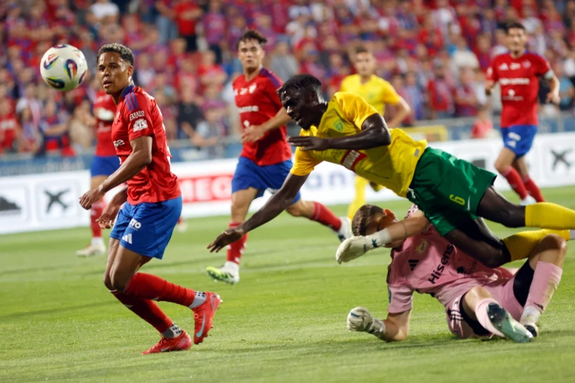 Raków zaczął mecz w 48. minucie. Trzy ciosy i wicemistrz Słowacji na łopatkach