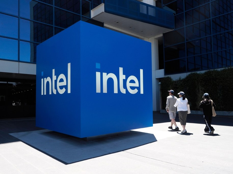 /JOHN G. MABANGLO /PAP