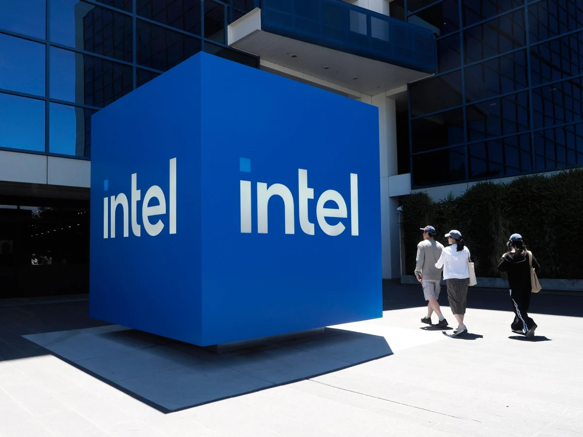 Fabryki półprzewodników pod Wrocławiem na Dolnym Śląsku, którą planowała otworzyć amerykańska firma technologiczna Intel, nie będzie. Intel rezygnuje z realizacji zapowiadanych inwestycji w Polsce i w Niemczech.