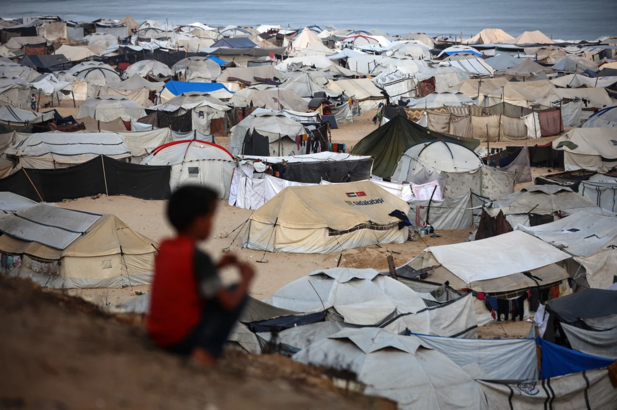 Prezydent Francji oświadczył, że we wrześniu na szczycie ONZ Paryż uzna suwerenność Palestyny. Marco Rubio, sekretarz stanu USA, powiedział natomiast, że Stany Zjednoczone stanowczo odrzucają francuski plan uznania państwa palestyńskiego. "Ta lekkomyślna decyzja służy propagandzie Hamasu" - dodał Rubio. Izrael z kolei określił, że zapowiedź Francji to "bezpośrednia pomoc terroryzmowi" i "hańba". Portal Bloomberg podaje, że - w sprawie uznania państwowości Palestyny - na premiera Wielkiej Brytanii Keira Starmera naciskają członkowie brytyjskiego rządu.