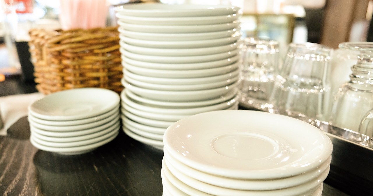 GIS z pilnym apelem. Naczynia przesiąknięte ołowiem. Natychmiast je odłóż