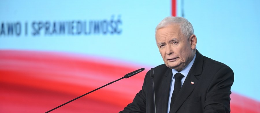 Jarosław Kaczyński ogłosił deklarację 10 postulatów PiS dotyczących m.in. polityki gospodarczej, zagranicznej czy społecznej. Prawo i Sprawiedliwość liczy, że deklarację podpisze Konfederacja. Są już pierwsze reakcje polityków tego ugrupowania.
