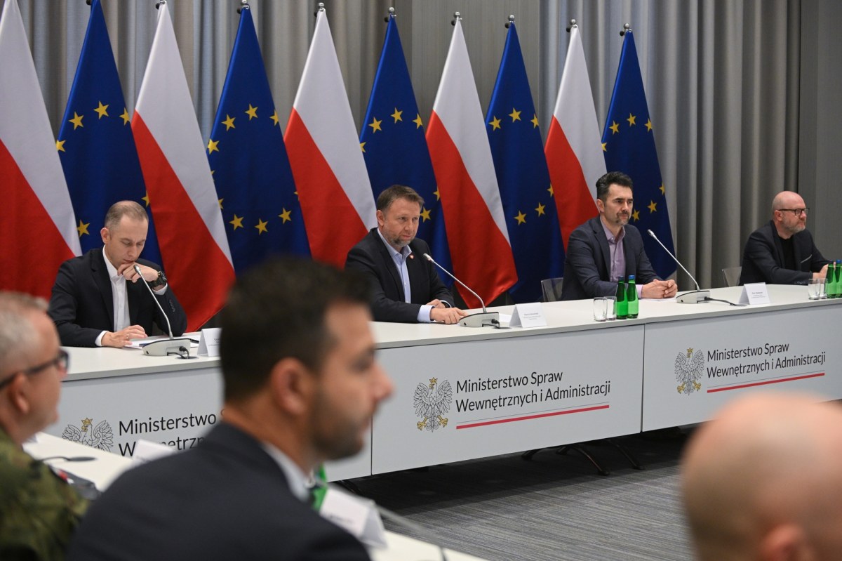 Ponad 15. tys. funkcjonariuszy w akcji. Jak wygląda sytuacja na granicach?