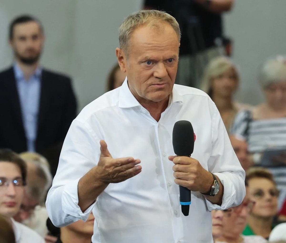 ​Polska i Europa muszą być gotowe na różne zdarzenia w ciągu dwóch lat - powiedział w sobotę premier Donald Tusk na spotkaniu z mieszkańcami Pabianic (woj. łódzkie). Zadeklarował, że najbliższe dwa lata wykorzysta "maksymalnie" na rzecz stabilizacji sytuacji w Polsce i zapewnienia bezpieczeństwa.