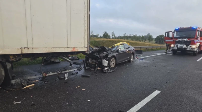 Tragiczny wypadek na S7. Nie żyją trzy osoby, wśród ofiar dziecko