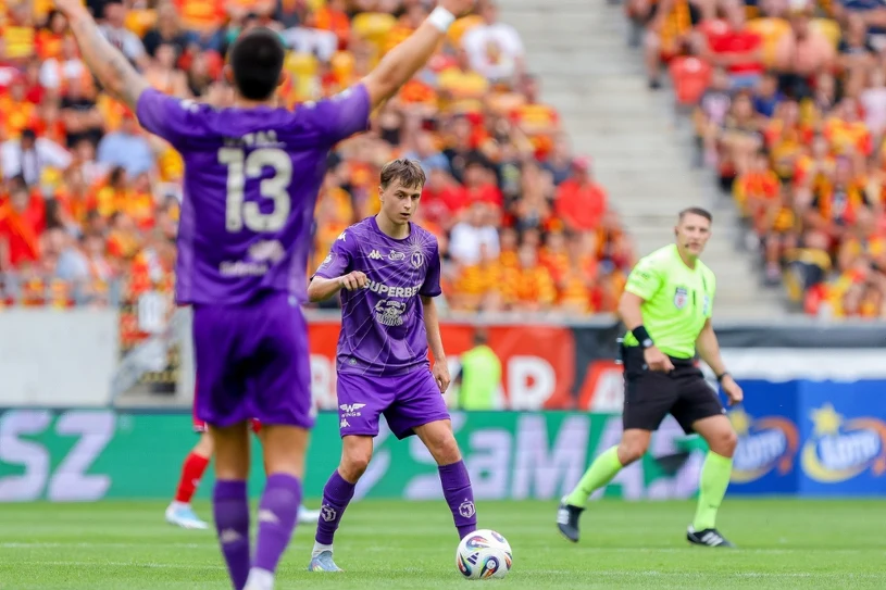 Jagiellonia Białystok v dramatičnem zaključku premagala Widzew Łódź