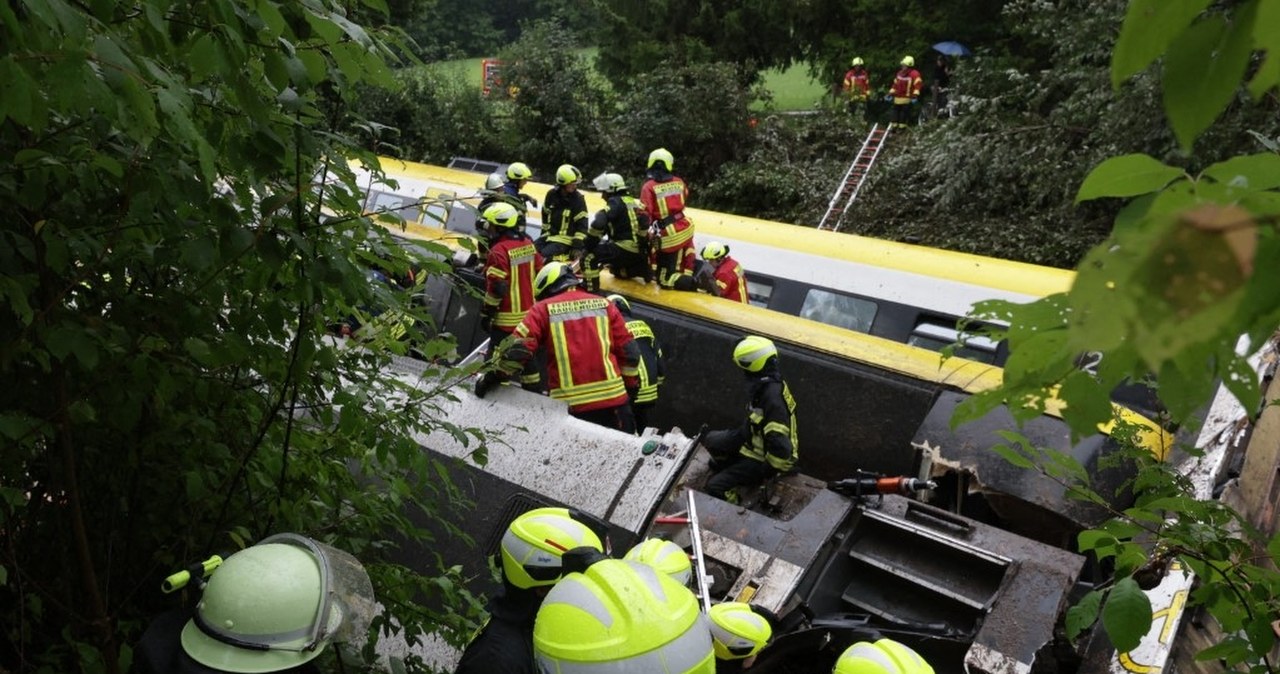 Katastrofa kolejowa w Niemczech. Są ofiary śmiertelne i wielu rannych