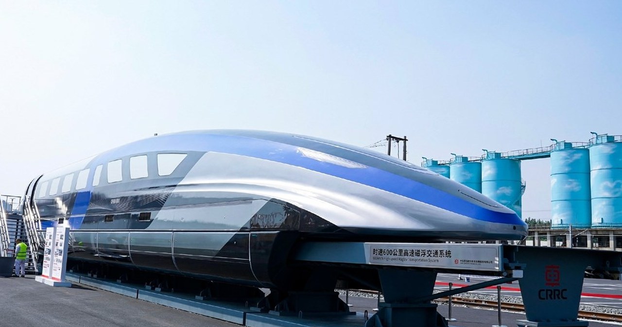 Chiny zaprezentowały pociąg przyszłości. Futurystyczny i szybki