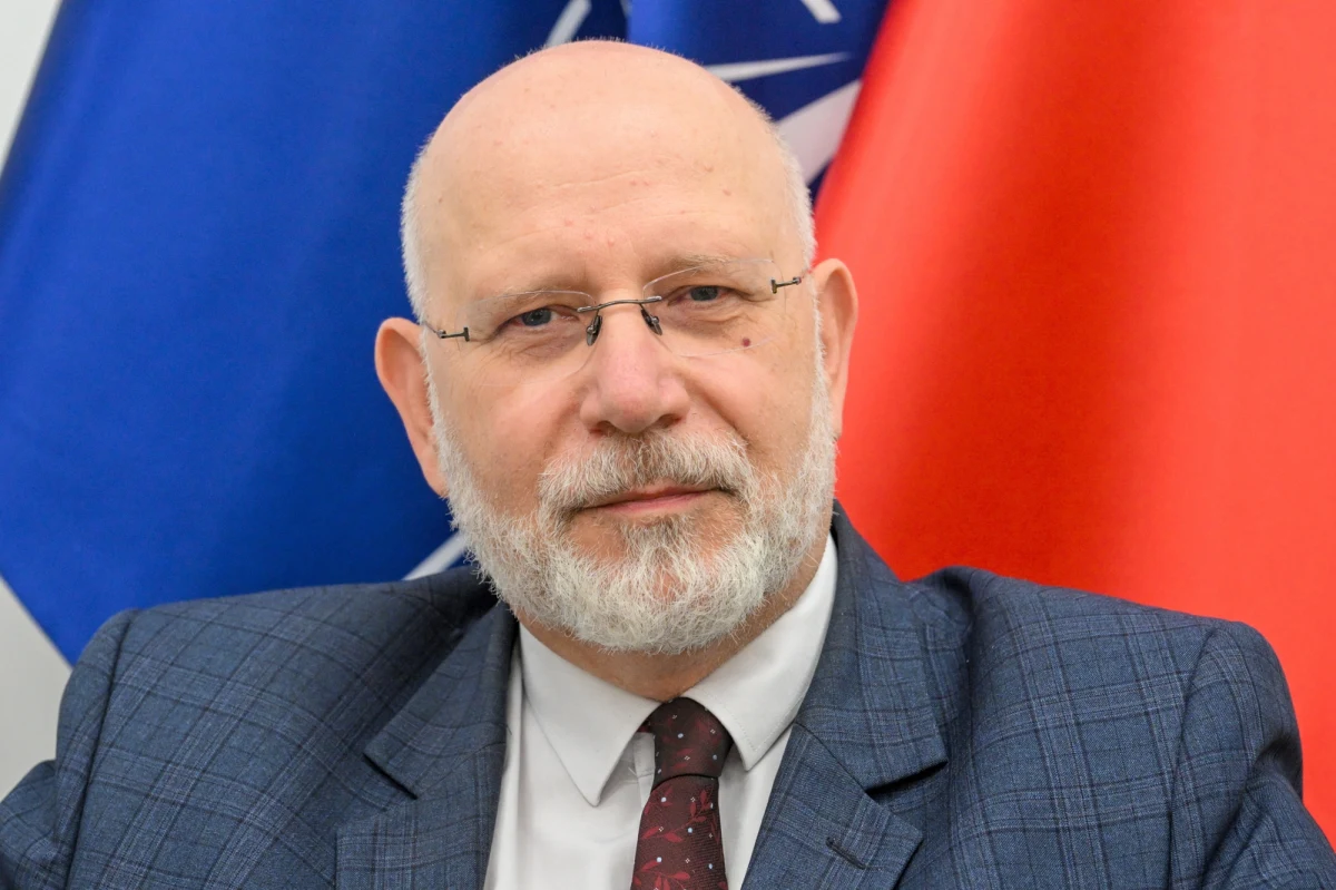 ​Przewodniczący Krajowej Rady Radiofonii i Telewizji Maciej Świrski powiedział w poniedziałek na konferencji prasowej, że będzie trwał na swoim stanowisku i nie podda się presji. Zapowiedział także, że KRRiT działa tak jak do tej pory. To odpowiedź na piątkowe pociągnięcie go do odpowiedzialności konstytucyjnej przed Trybunałem Stanu.