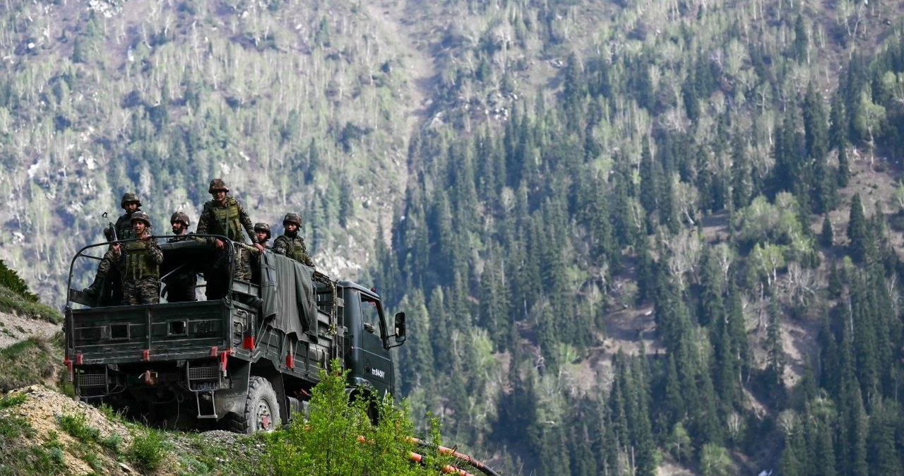 Indie ogłosiły nową operację. "Zacięta strzelanina" w Kaszmirze