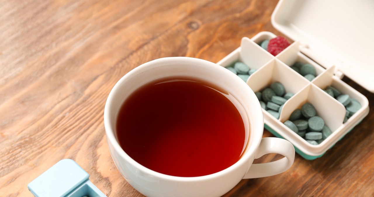 Tymi herbatami nie popijaj leków. Mogą nie podziałać lub zaszkodzić