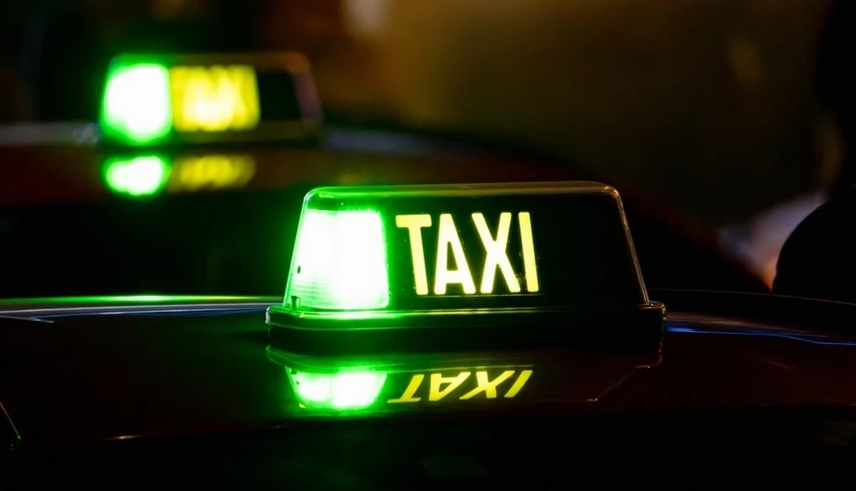 39-letni funkcjonariusz Centralnego Biura Śledczego Policji odpowie za groźby pod adresem ukraińskiego taksówkarza. Do tego incydentu doszło w weekend w Radomiu. Policjant był pijany. Usłyszał już zarzut. 