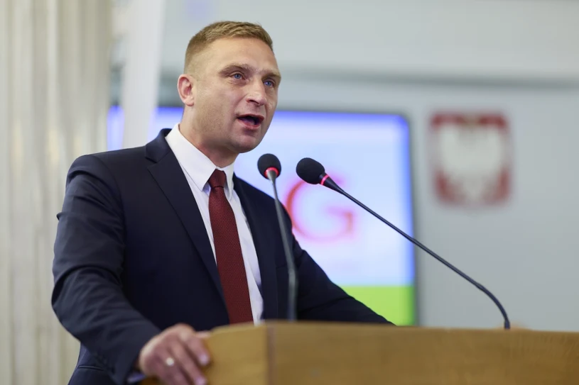 Robert Bąkiewicz se bo soočil z obtožbami zaradi žaljenja predstavnikov oblasti