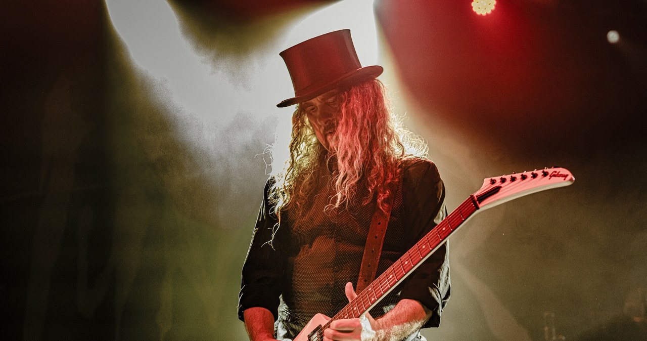 "Odebrało nam mowę". Lider metalowej grupy zasłużony dla kultury polskiej