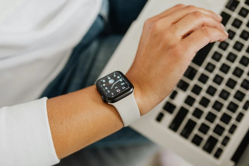 Facebook szykuje własny smartwatch. Kto to kupi?