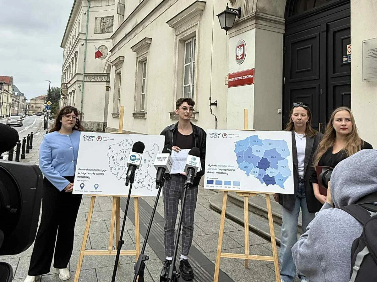 Obowiązkowej edukacji zdrowotnej w polskich szkołach domagają się uczestnicy pikiety, która została zorganizowana przed Ministerstwem Zdrowia w Warszawie. Chodzi o nowy przedmiot, który po wakacjach pojawi się w polskich szkołach.