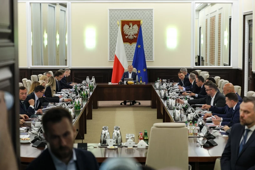 Rząd zrealizuje wyborcze obietnice? Nowy sondaż