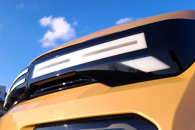 Dacia Spring je prodajna uspešnica, na evropski trg pa vstopa nova avtomobilska znamka Togg