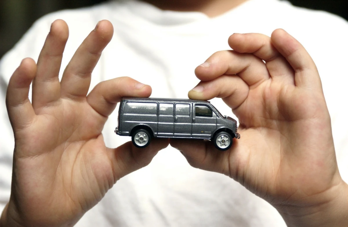 Miał być pod opieką wujka, a błąkał się w piżamie i skarpetkach po ulicy w Pszczynie w województwie śląskim. Przechodnie zauważyli 5-letniego chłopca w środę ok. 7.00 rano i zaprowadzili go na komendę policji.