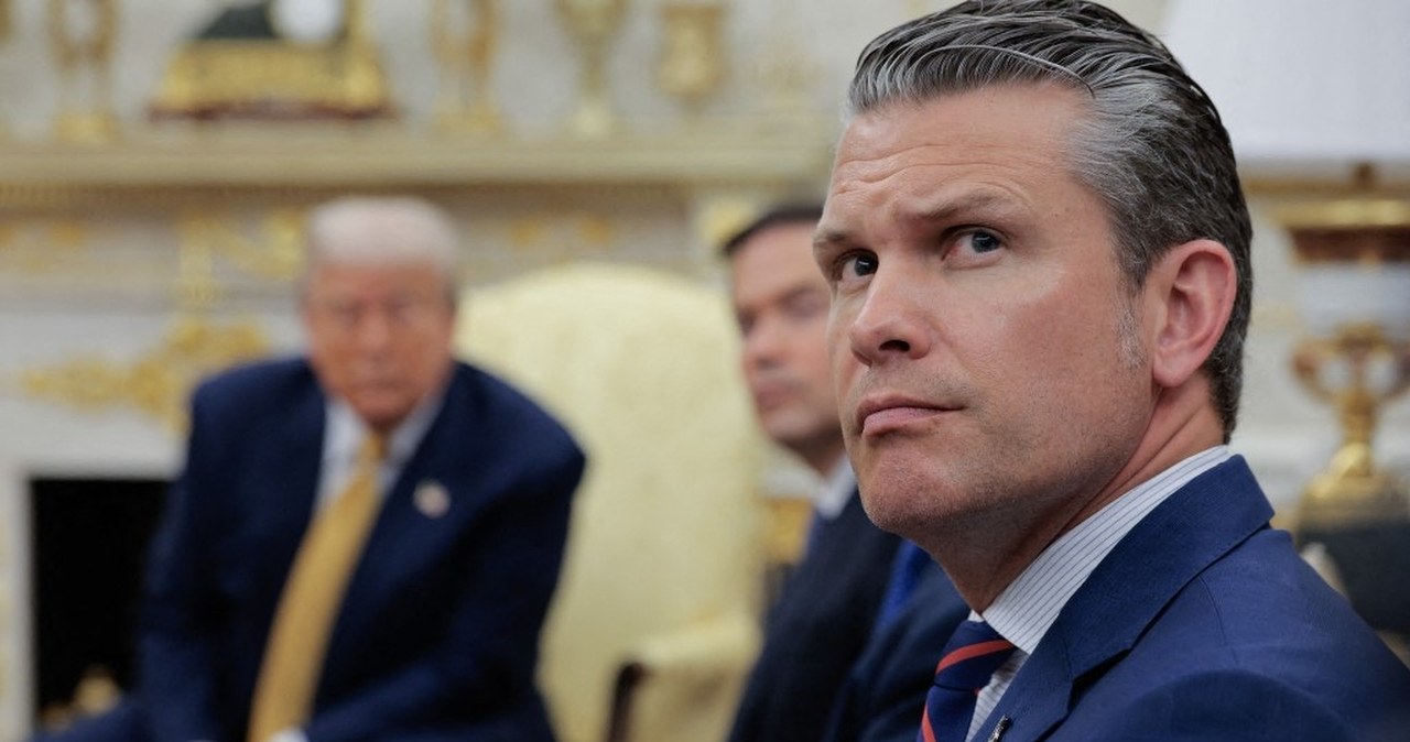 Przetasowanie w otoczeniu Trumpa. Media: Szef Pentagonu rozważa rezygnację