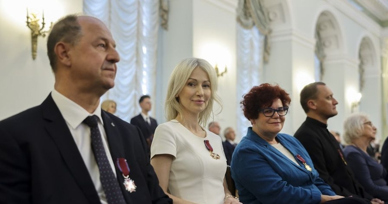 Magdalena Ogórek z odznaczeniem od prezydenta. W sieci wrze