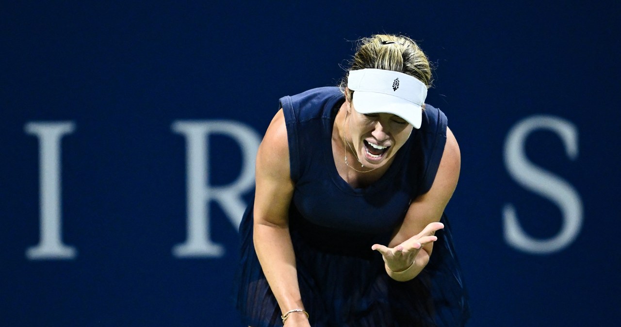 Głośno o tym, co zrobiła Collins, eksplozja złości. Teraz tak się tłumaczy