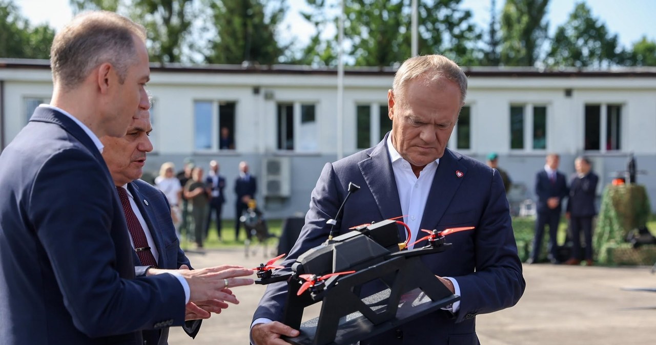 Tusk sprawdzał polskie drony. Ten sprzęt ma wzmocnić armię