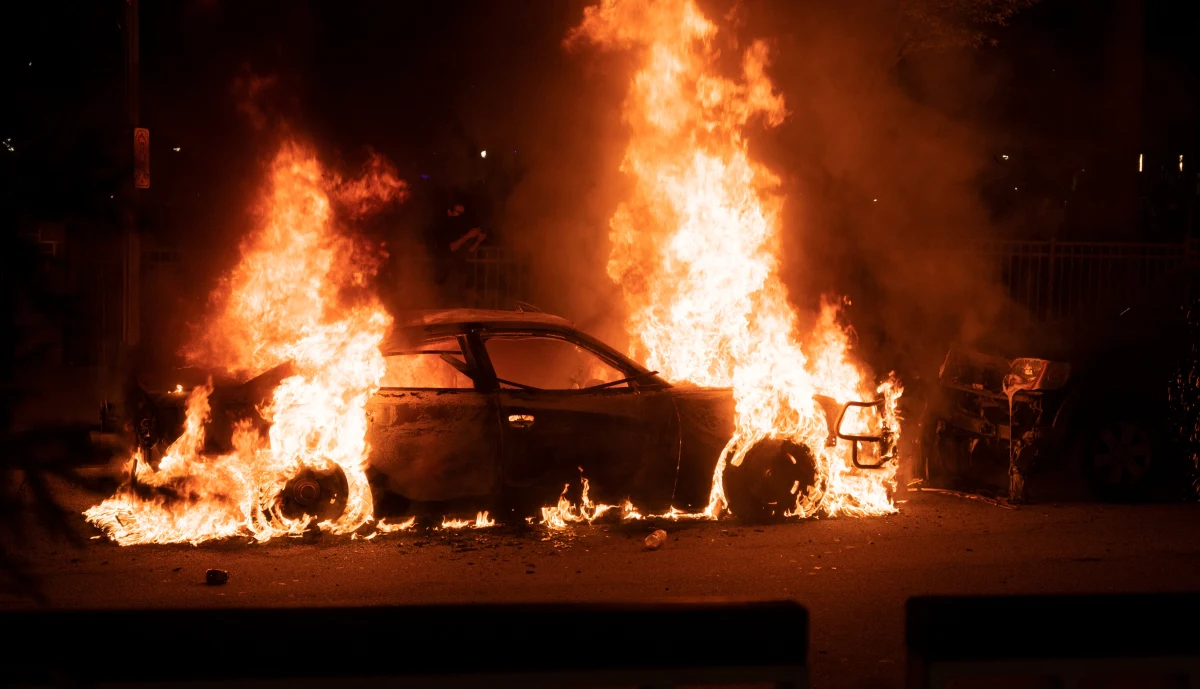 Zwłoki odnalezione w spalonym aucie w mazowieckiej miejscowości Grabniak (województwo mazowieckie) należały do kobiety - wynika ze wstępnej opinii patomorfologa. Wcześniej płeć nie była znana.