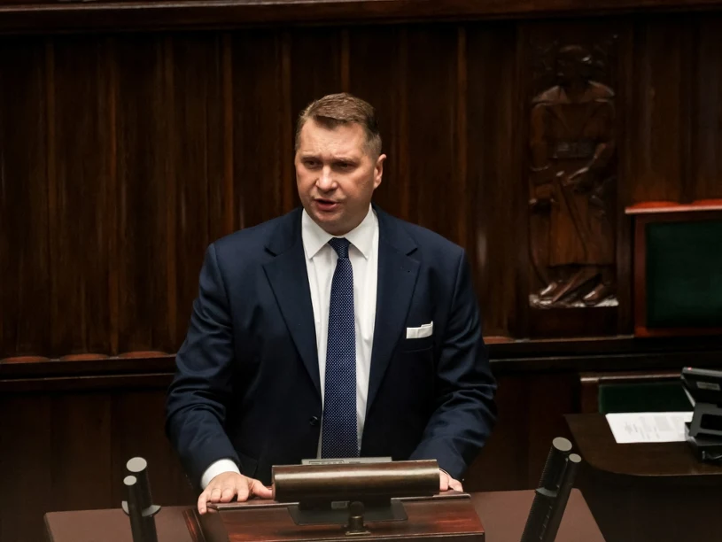 Czarnek wściekły na Mentzena, odmawia rozmowy przy piwie. "Oszalał pan?"