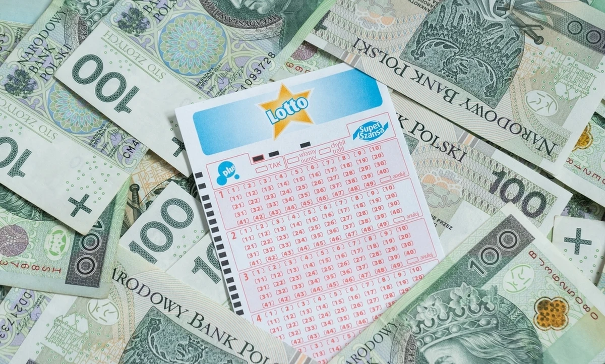 We wtorkowym losowaniu Lotto padła "szóstka" o wartości ponad 10 milionów złotych! Pieniądze trafią do osoby, która zagrała w Zamościu (województwo lubelskie). 
