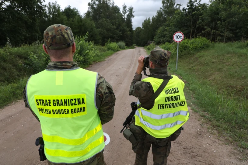 Na poljski meji najdeni dve trupli, preiskava "Afganistanca" v teku