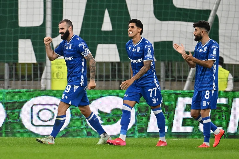 Ekstraklasa ogłasza, zapadła kluczowa decyzja dla Lecha. W tle Liga Mistrzów