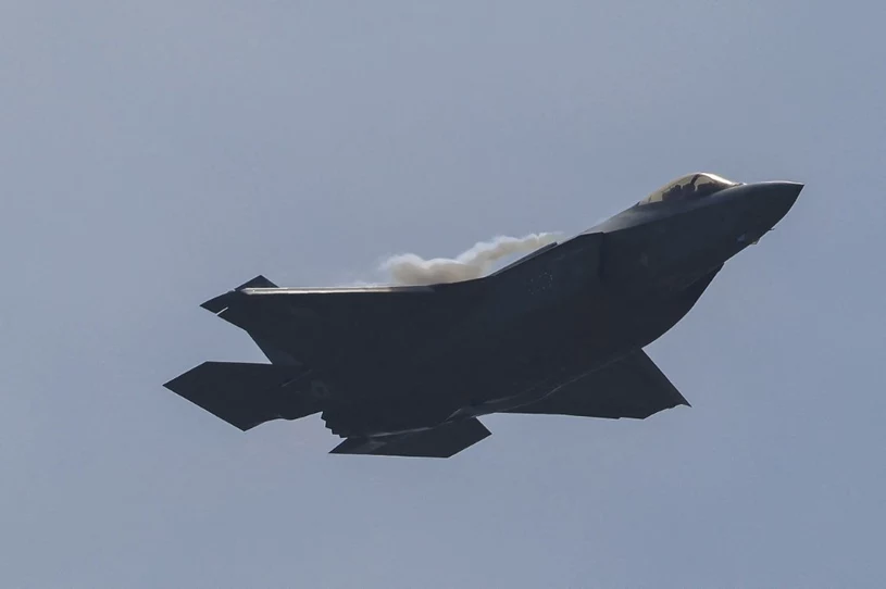 Katastrofa w bazie marynarki wojennej USA. Rozbił się myśliwiec F-35