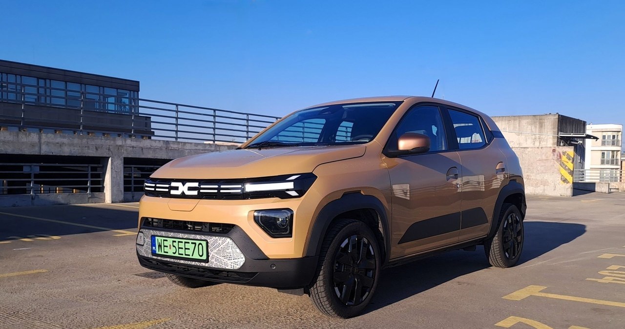 wiadomości,aktualności,Interia Dacia Spring rzuca wyzwanie chińskim elektrykom. Wystarczy mniej niż 70 tys. zł