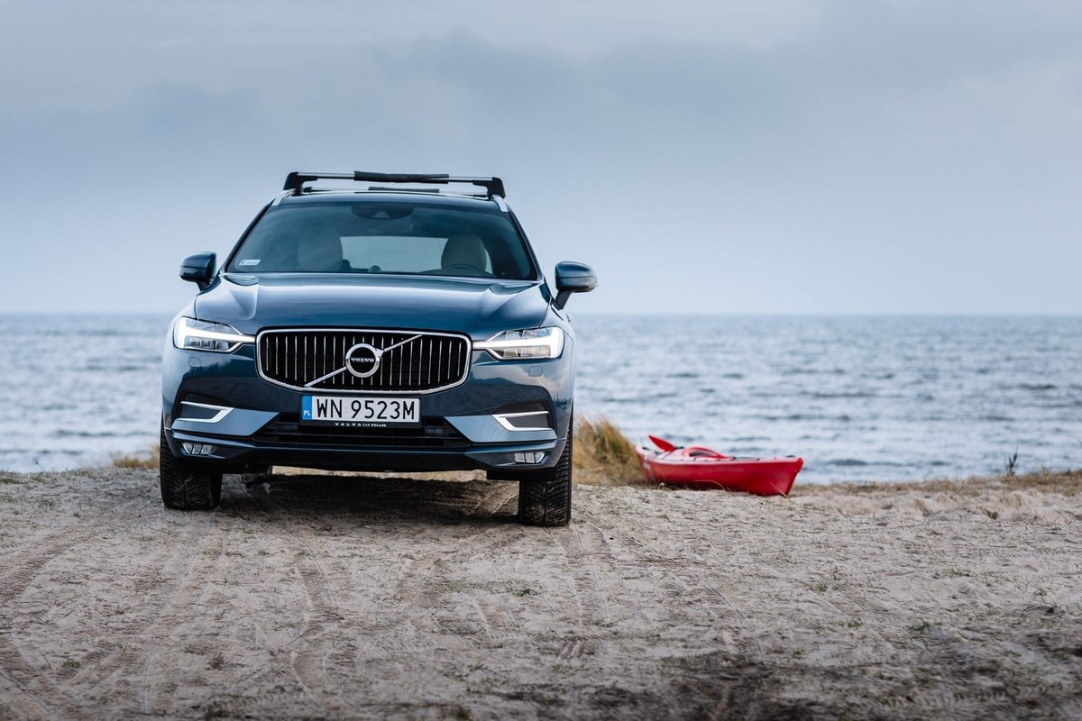 Jeździsz Volvo. Dzwoń do Volvo. Zapisz numer: +48 662 300 300