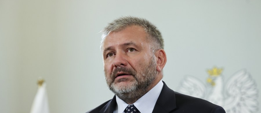 "Pracujemy nad nowym projektem ustawy dot. neosędziów. (...) To będzie nasz priorytet" - powiedział w wywiadzie dla Polskiej Agencji Prasowej Waldemar Żurek, nowy minister sprawiedliwości. "Musimy jak najszybciej tę ustawę przygotować w ostatecznej wersji i wdrożyć proces legislacyjny, mając świadomość, że na końcu prezydent może ją wyrzucić do kosza" - dodał.