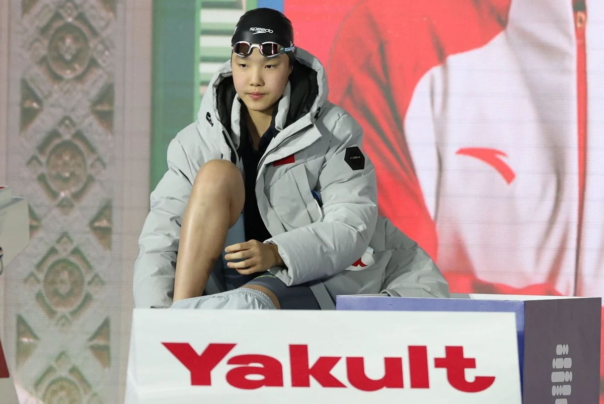 Yu Zidi z Chin ma 12 lat i już zagraża najlepszym na świecie. Młoda pływaczka dwukrotnie była czwarta w wyścigach na 200 m stylem zmiennym i motylkowym podczas mistrzostw świata w Singapurze. Wyniki Chinki są sensacyjne, ale też wzbudzają kontrowersje.