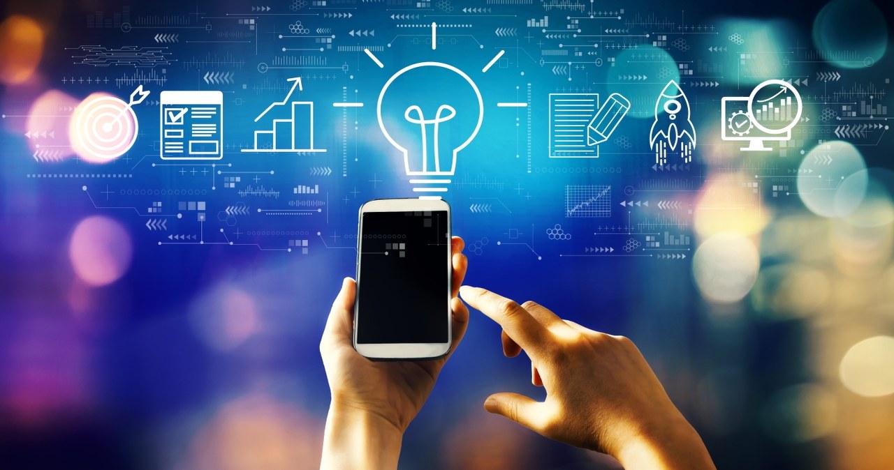 Technologia, która odciąża głowę. Jak telefony pomagają nam żyć prościej?