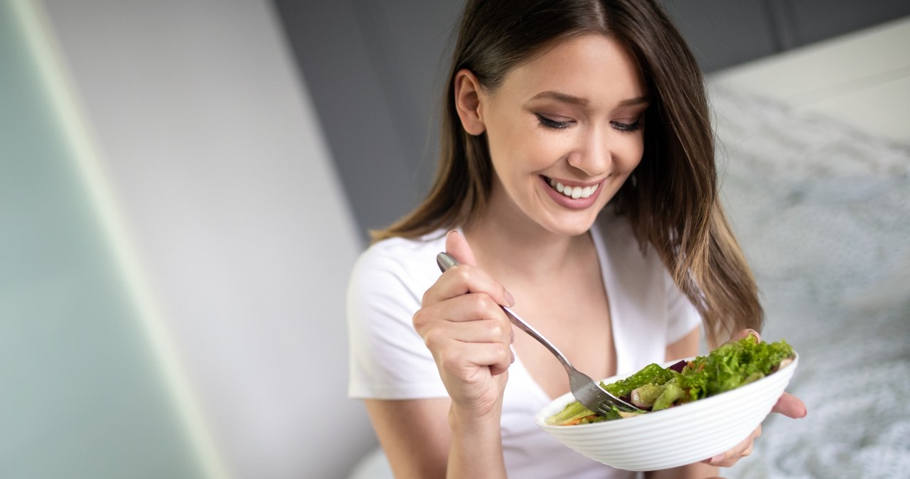 Sałatka z trzech składników. Połączenie, które syci, stabilizuje cukier i uzupełnia witaminy