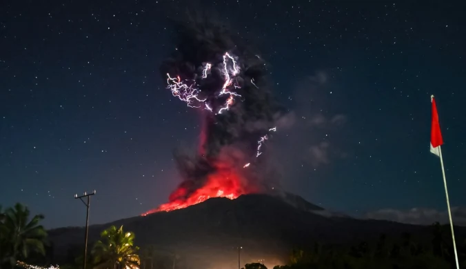 Potężna erupcja wulkanu Lewotobi Laki-laki. Siódma w tym roku