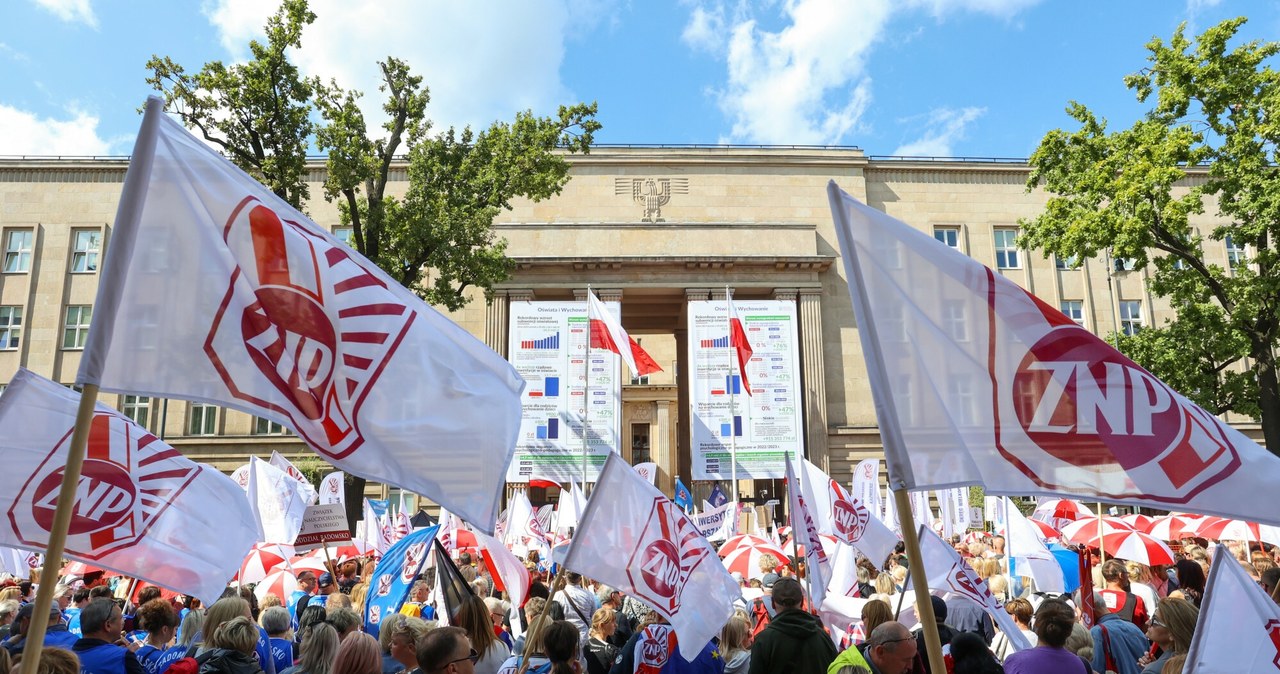 Nauczyciele zapowiadają protest. Demonstracja odbędzie się 1 września