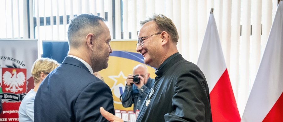 Prezydent elekt Karol Nawrocki poinformował, że wybrał swojego kapelana. Będzie to ks. dr hab. Jarosław Wąsowicz. "Człowiek odważny, oddany panu Bogu patriota" - podkreślił Nawrocki. 