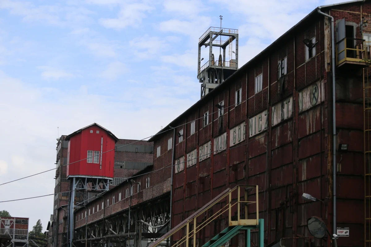 Do śmiertelnego wypadku doszło w niedzielę na terenie Kopalni Węgla Kamiennego Bobrek w Bytomiu - informuje dyrektor biura zarządu Węglokoksu Kraj Anna Radwańska.