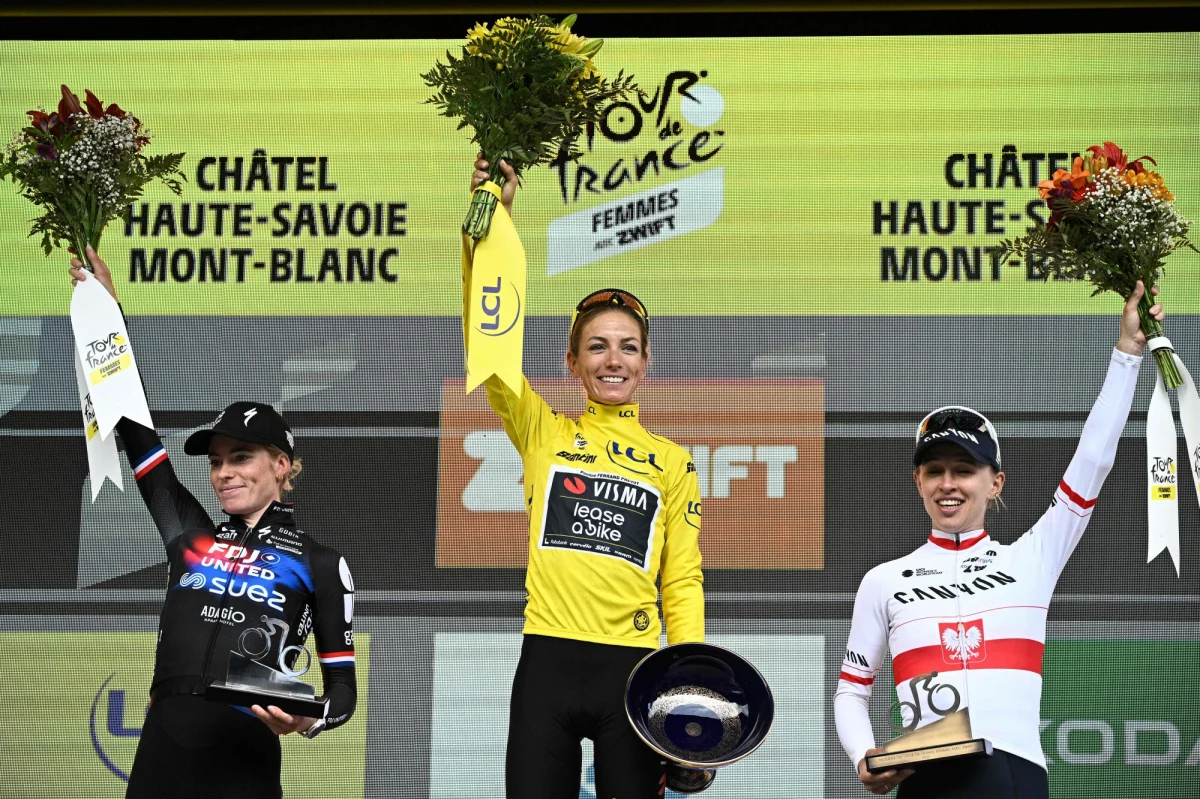 Francuzka Pauline Ferrand-Prevot (Visma-Lease a Bike) wygrała w Chatel Les Portes du Soleil kolarski wyścig Tour de France. Triumf przypieczętowała zwycięstwem na ostatnim etapie. Na trzecie miejsce w klasyfikacji awansowała w niedzielę Katarzyna Niewiadoma, a na czwarte - Dominika Włodarczyk.