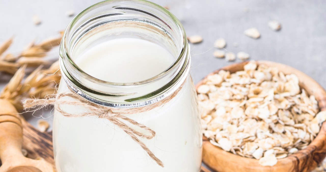 Pij zamiast porannej kawy, a gwałtownie zobaczysz luz w pasie. Wzmocnisz też włosy i skórę