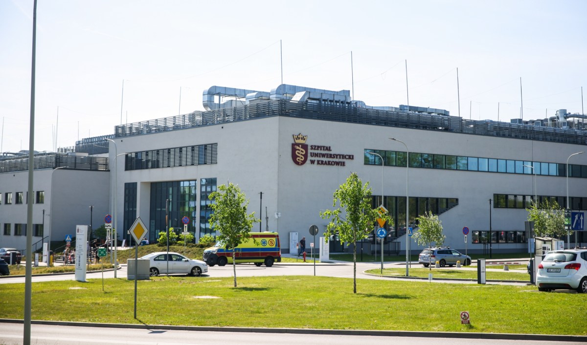 ​Bramki i detektory metali w szpitalach? Propozycja resortu sprawiedliwości