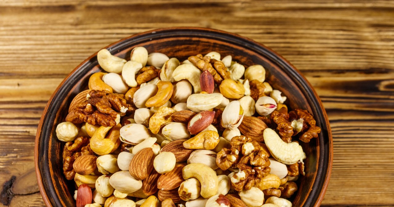 Jesz takie orzechy? Specjalistka przestrzega przed tą przekąską