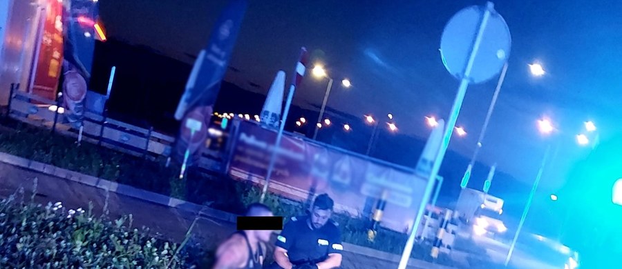Trzy miesiące w areszcie spędzi 20-latek z Ostrołęki, który porwał swoją byłą partnerkę w Gdańsku. Kobieta była wtedy ze znajomymi na zakupach. Sprawcy pomagał 19-letni kolega. Policja objęła go dozorem.