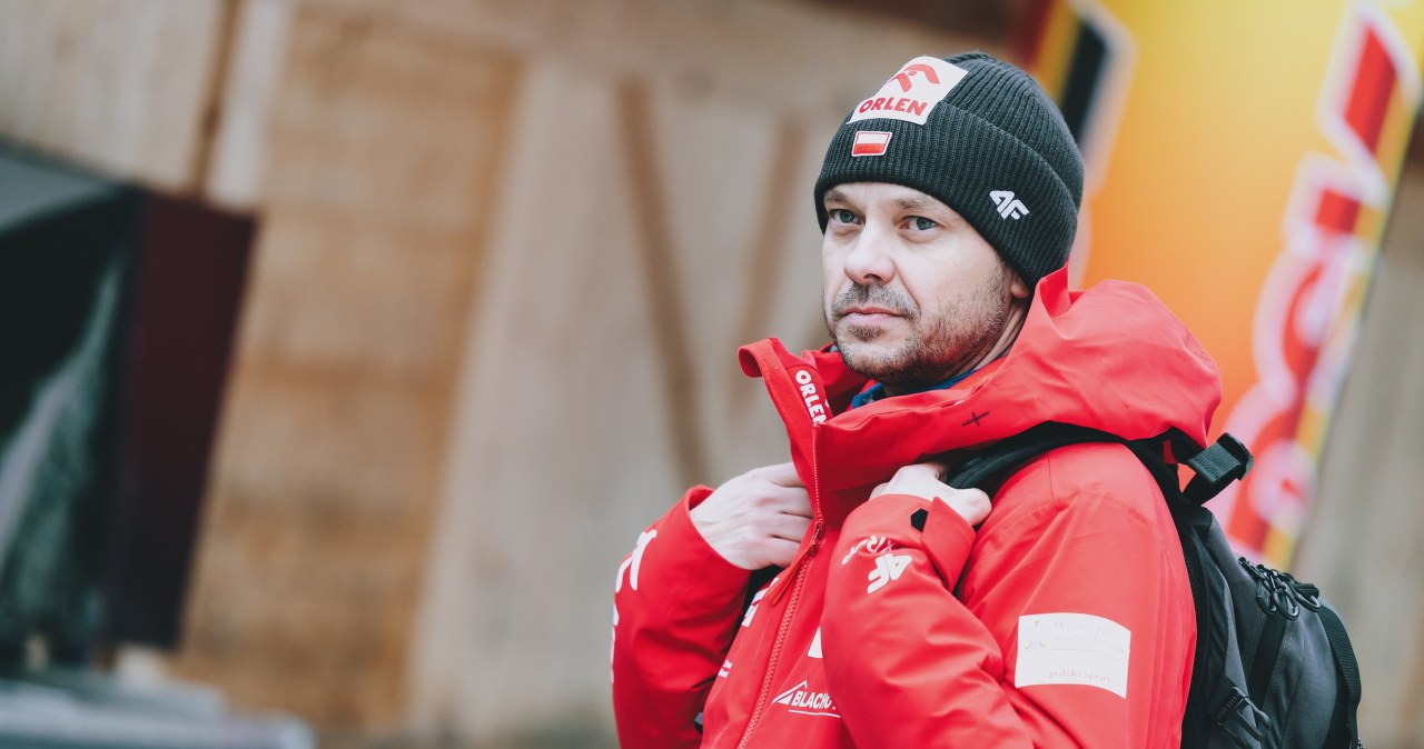 Pomaga odbudowywać polskie skoki, Kamil Stoch znowu liderem kadry